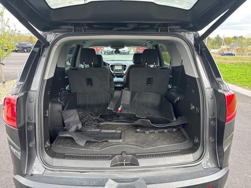 2018 GMC Acadia SLE-2