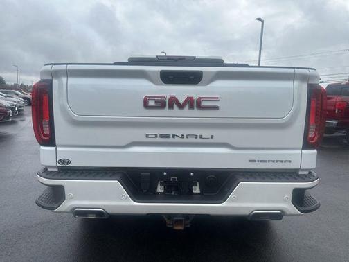 White Frost 2022 GMC Sierra 1500 Denali
