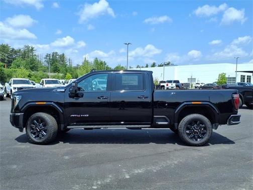 2025 GMC Sierra 2500 AT4