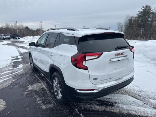 2022 GMC Terrain SLT