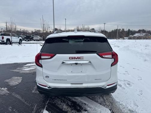 2022 GMC Terrain SLT