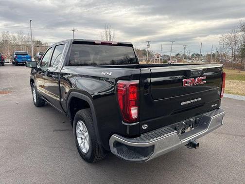 2024 GMC Sierra 1500 SLE