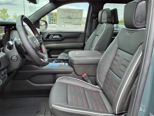2025 GMC Yukon XL 4WD AT4 Ultimate
