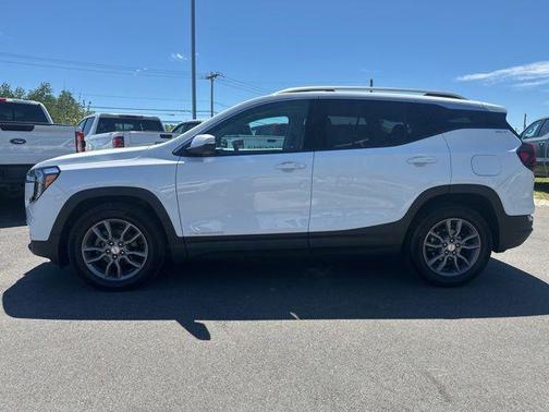 Summit White 2023 GMC Terrain SLT