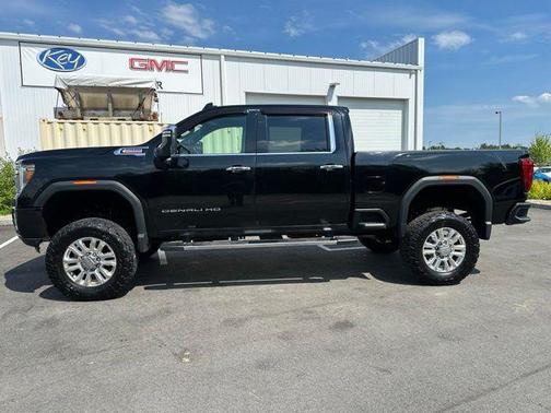 Black 2021 GMC Sierra 2500 Denali