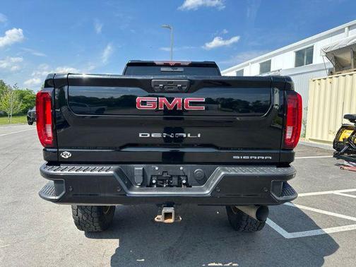 Black 2021 GMC Sierra 2500 Denali