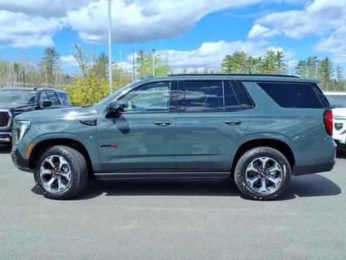 Midnight Pine 2026 GMC Yukon 4WD AT4 Ultimate