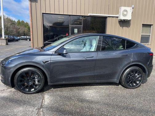 Gray 2024 Tesla Model Y Long Range Dual Motor All-Wheel Drive