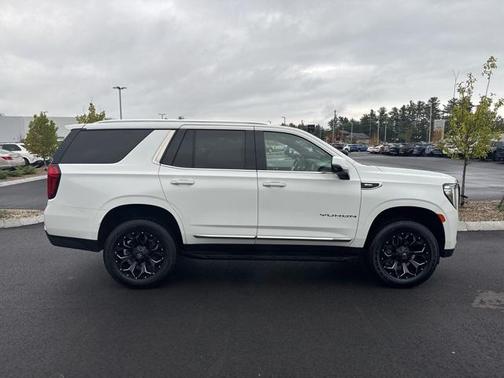 2022 GMC Yukon SLT