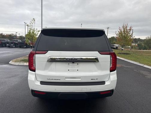 2022 GMC Yukon SLT