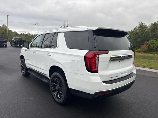 2022 GMC Yukon SLT