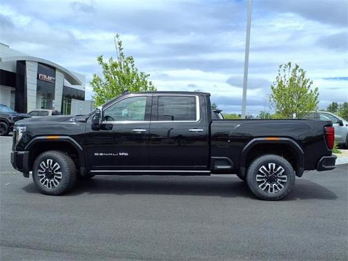 2025 GMC Sierra 3500 Denali