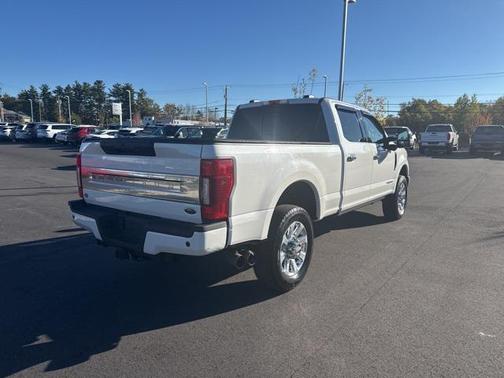 2022 Ford F-350 Platinum