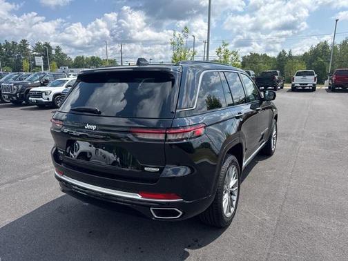 2025 Jeep Grand Cherokee Summit