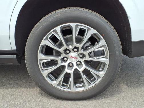 Glacier White Tricoat 2026 GMC Yukon Denali