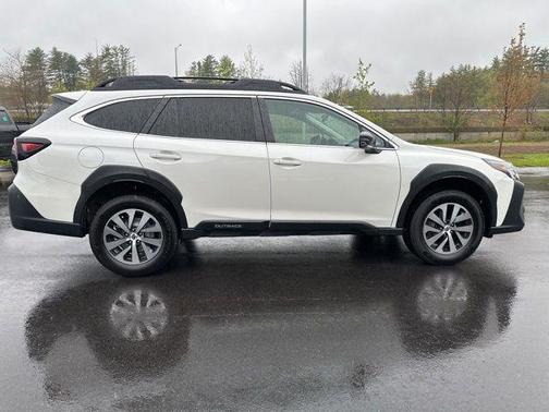 Crystal White Pearl 2024 Subaru Outback Premium