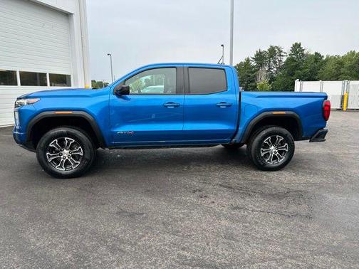 Dynamic Blue Metallic 2023 GMC Canyon AT4