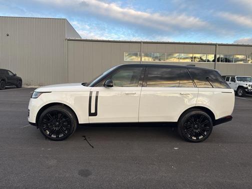 2023 Land Rover Range Rover P400 SE