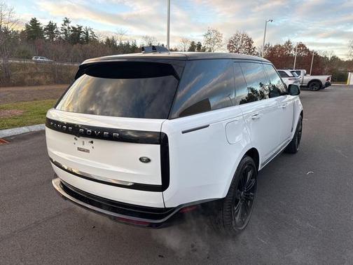 2023 Land Rover Range Rover P400 SE