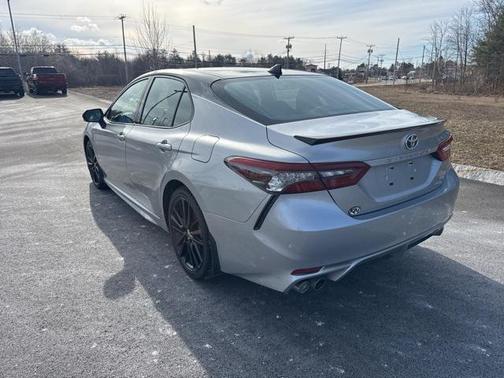 2024 Toyota Camry Hybrid SE