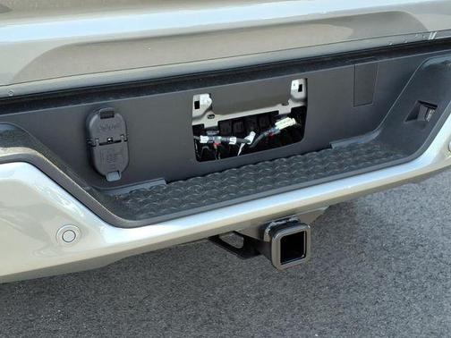 Sterling Metallic 2026 GMC Canyon Elevation