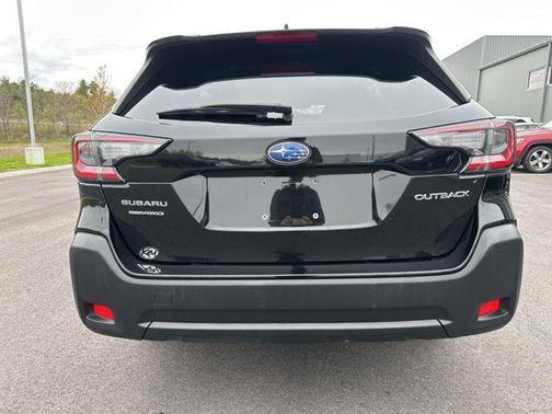 Crystal Black Silica 2024 Subaru Outback Premium