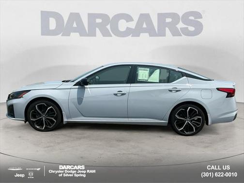 2023 Nissan Altima SR FWD