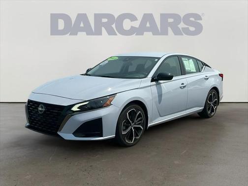 2023 Nissan Altima SR FWD