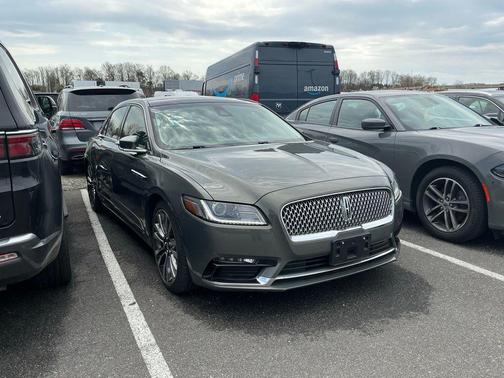 2017 Lincoln Continental Select