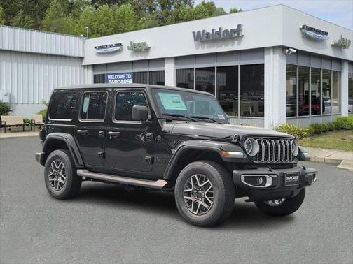 2025 Jeep Wrangler 4-Door Sahara 4x4