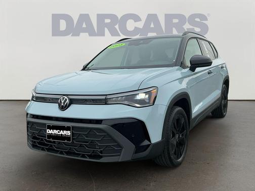 2025 Volkswagen Taos SE Black