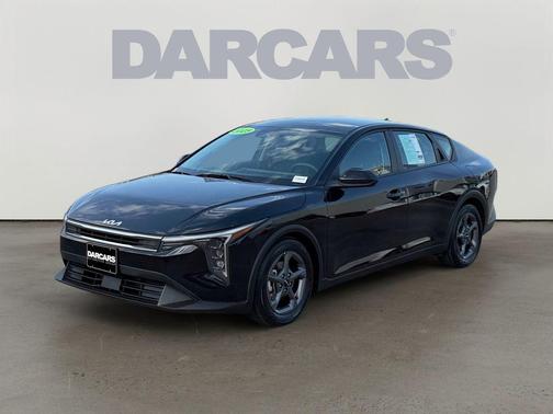 Aurora Black Pearl 2025 Kia K4 LXS