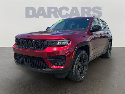 Velvet Red Pearlcoat 2023 Jeep Grand Cherokee Altitude