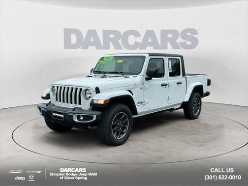 2023 Jeep Gladiator Overland
