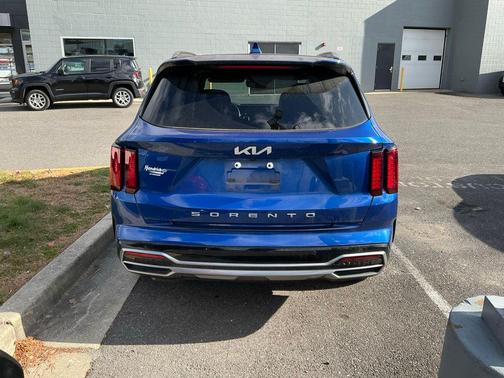2022 Kia Sorento S