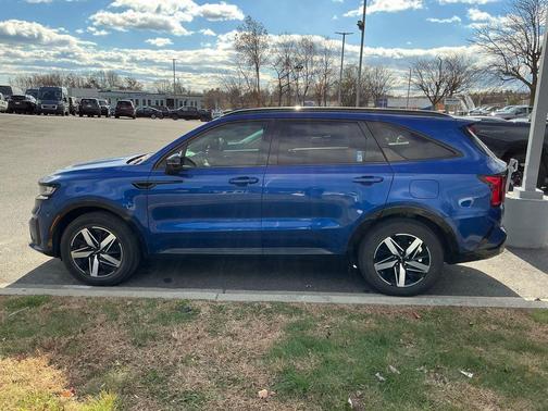 2022 Kia Sorento S