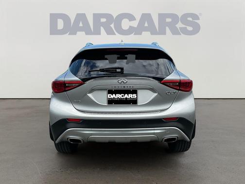 Blade Silver 2018 INFINITI QX30 Premium
