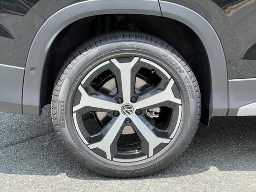 2025 Volkswagen Tiguan 2.0T SE 4MOTION