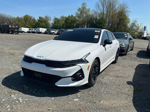 Glacial White Pearl 2023 Kia K5 GT-Line