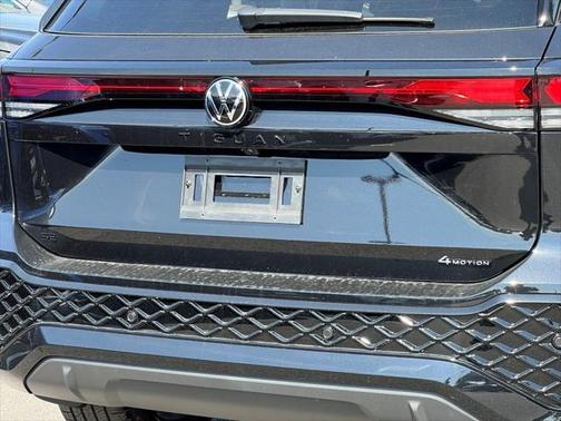 2025 Volkswagen Tiguan 2.0T SE R-Line Black 4MOTION