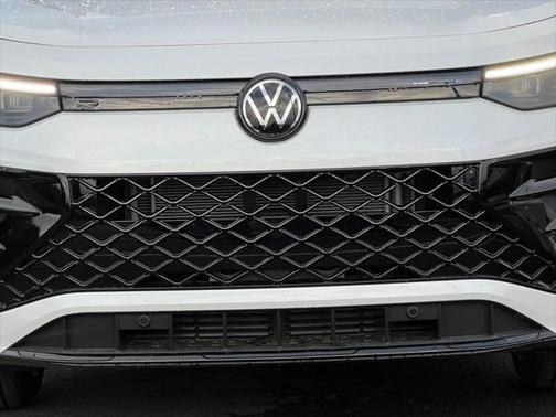 2025 Volkswagen Tiguan 2.0T SE R-Line Black 4MOTION