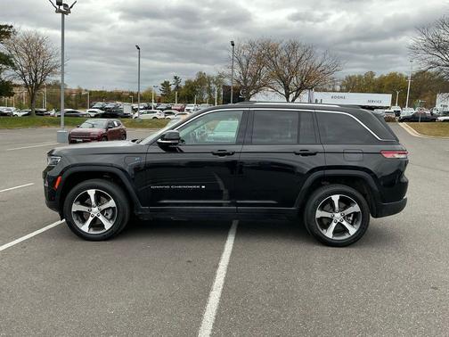2022 Jeep Grand Cherokee 4xe Base