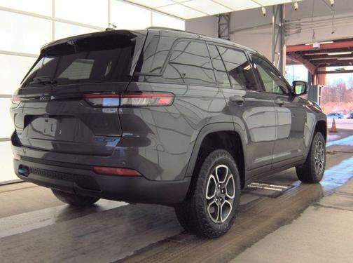2022 Jeep Grand Cherokee 4xe Base