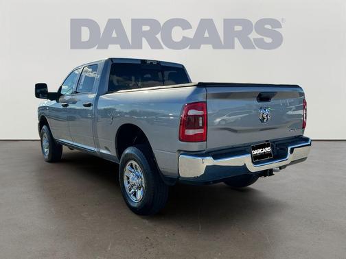 2024 RAM 2500 Tradesman Crew Cab 4x4 6'4' Box
