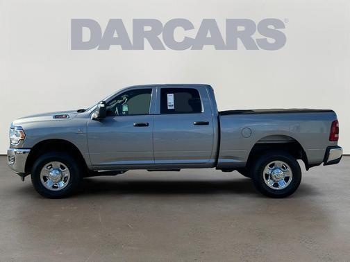 2024 RAM 2500 Tradesman Crew Cab 4x4 6'4' Box