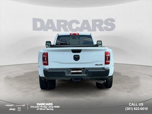 2023 RAM 3500 Tradesman Regular Cab 4x4 8' Box