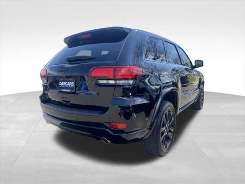 2022 Jeep Grand Cherokee Laredo