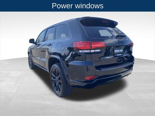 2022 Jeep Grand Cherokee Laredo