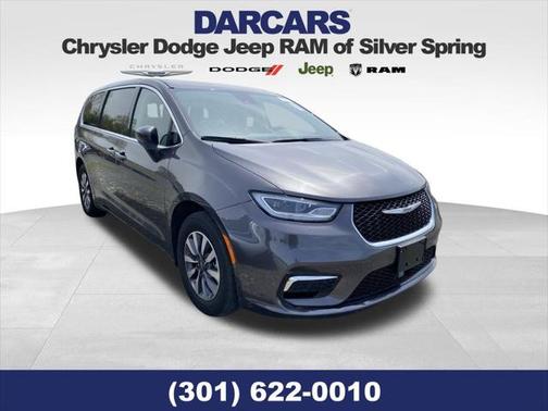 2023 Chrysler Pacifica Hybrid Touring L