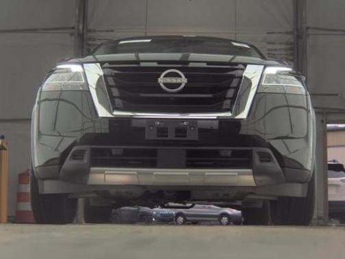 Super Black 2024 Nissan Pathfinder SL 4WD
